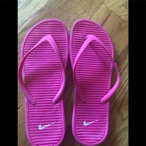 Nike flip flops